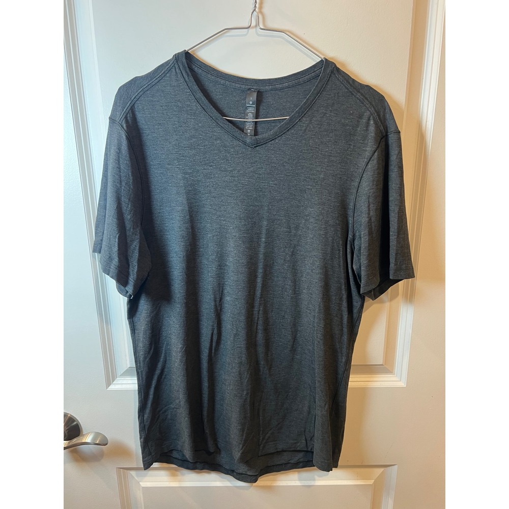 Lululemon Mens V-Neck T-Shirt Pima Cotton SeaCell Gray S
